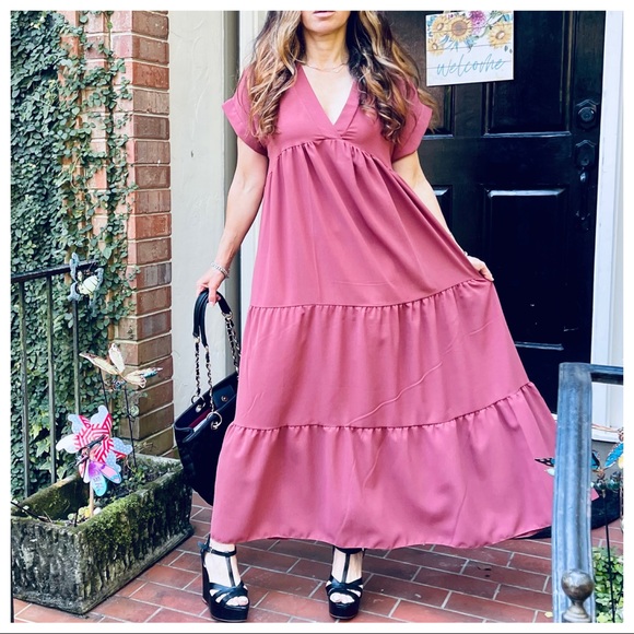 MADE IN ITALY FABULOUS V TIERED MAXI DRESS - Picture 7 of 9